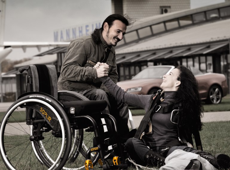 Mit SOPUR-Rollstuhl am Flughafen