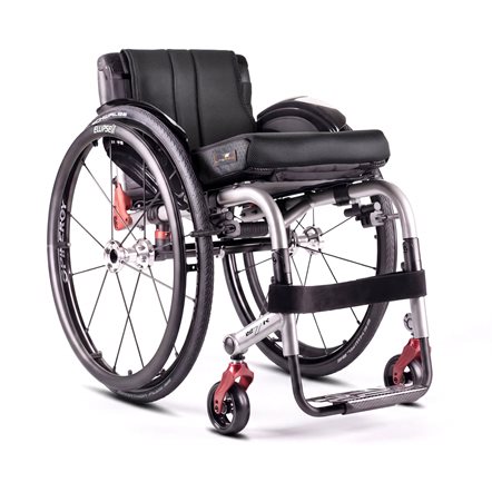 SOPUR QS7 R – ultraleichter Starrrahmen-Rollstuhl