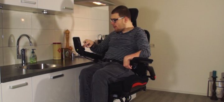 Rollstuhlgerechte Küche: Clevere Lösungen für alle Lebenslagen